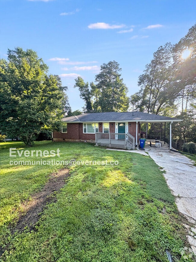Building Photo - 2722 Harrington Dr
