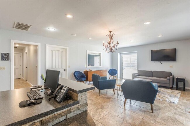 Foto del edificio - 1700 E State Hwy 152