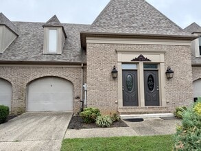 Building Photo - 113 Manor Ave