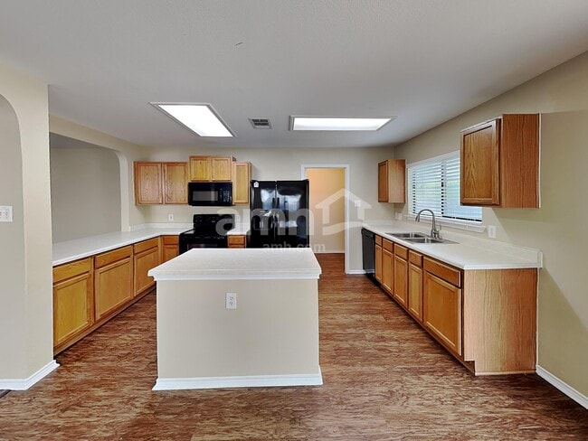 Foto del edificio - 1227 Deerhound Pl