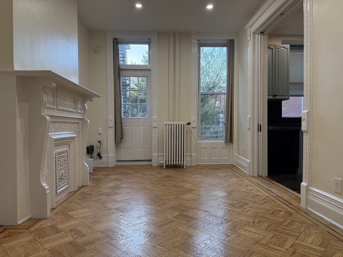 Foto principal - 584 Macdonough St