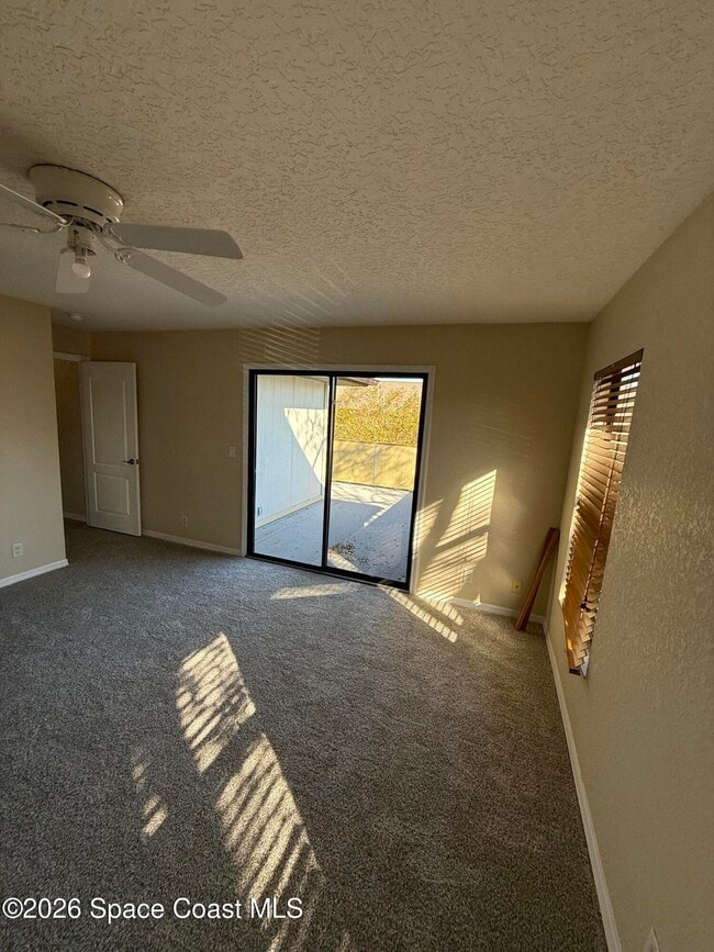 Building Photo - 1965 Dipol Courtway