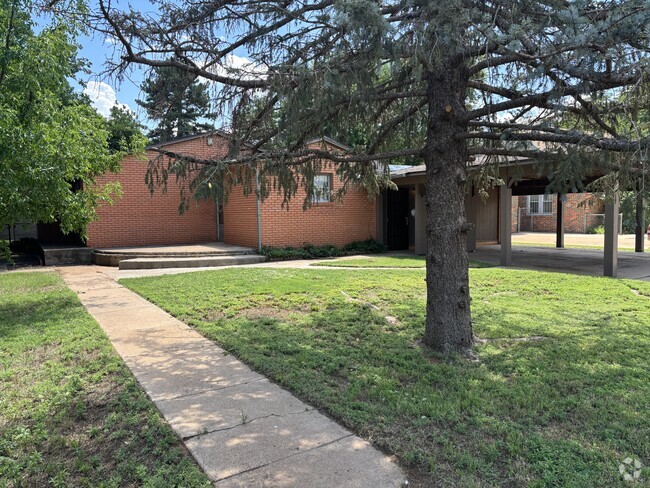 Building Photo - 507 Dixie Dr