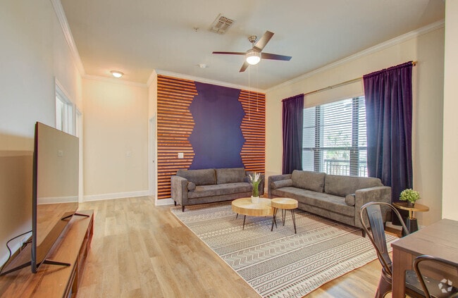 Building Photo - 4620 N Braeswood Blvd