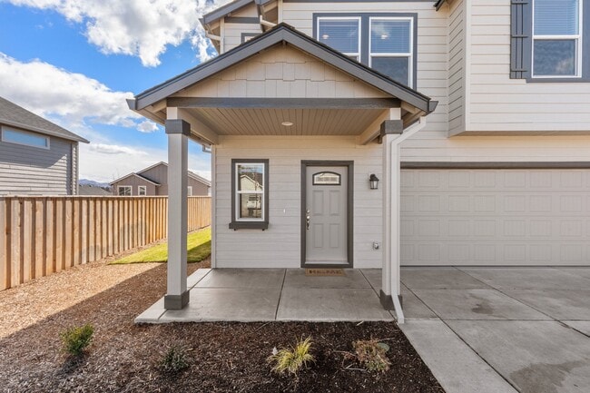 Building Photo - 1626 Dragon Tail Pl