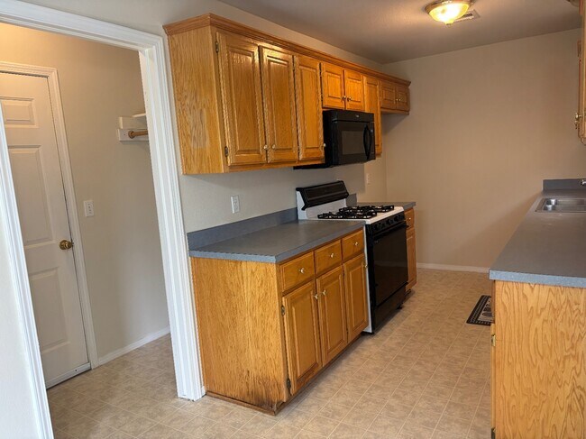 Foto del edificio - 2310 S Hickory St