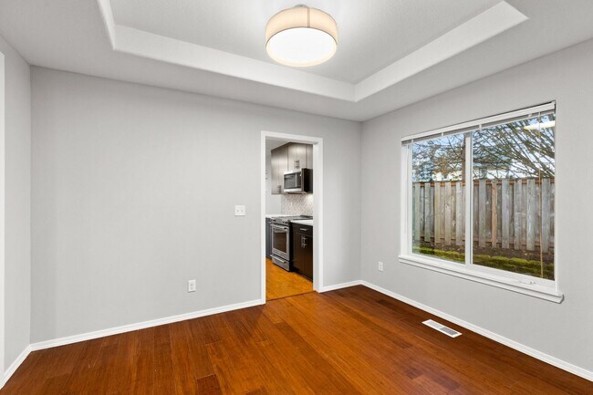 Foto del edificio - BETHANY 5 bedroom 3 full bath- Beaverton School District- Nike