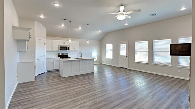 Foto del edificio - 485 Hardesty Dr