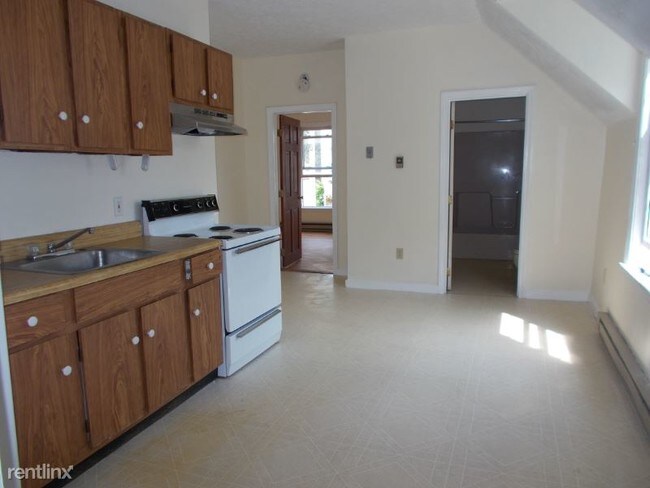 Building Photo - 1 br, 1 bath Apartment - 248 Valley St