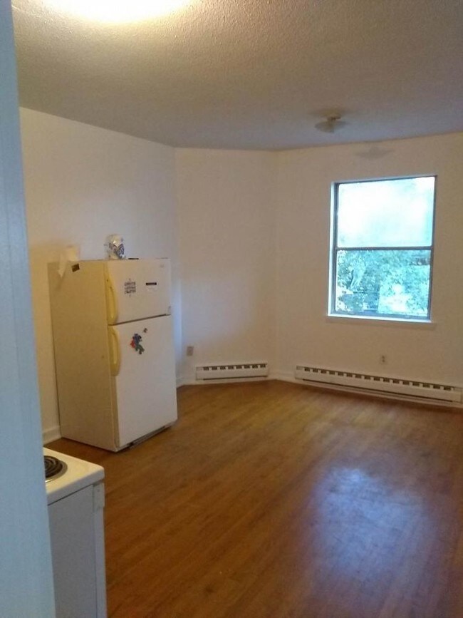 Building Photo - 27 Greene Avenue - 1