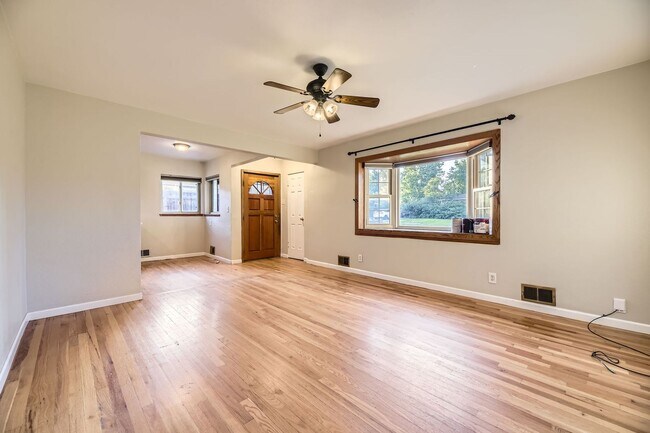 Building Photo - Spacious Home w/Large Backyard Only Blocks...