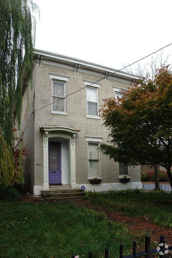 Building Photo - 1028 S 6th St