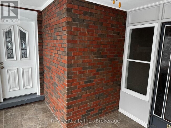 Building Photo - 7792 Wilson Crescent