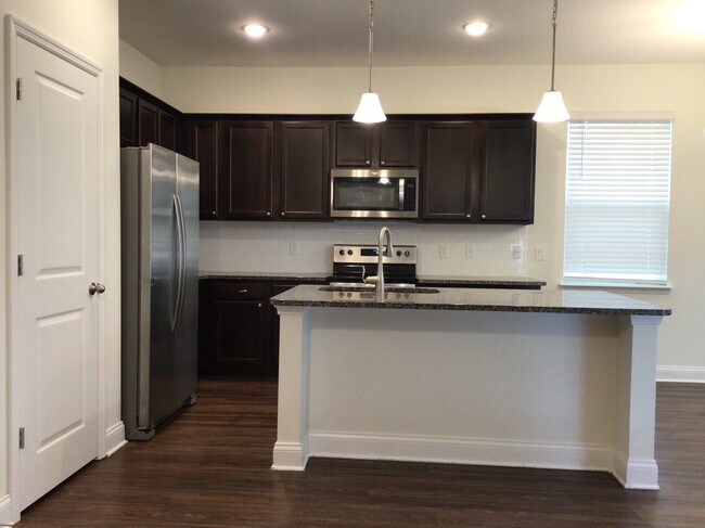 Foto del edificio - 1415 Celery Palm Cove