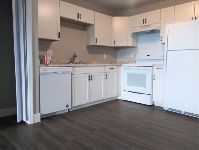 Building Photo - MORGAN AVE APARTMENTS