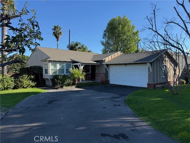 Foto del edificio - 7434 McLennan Ave