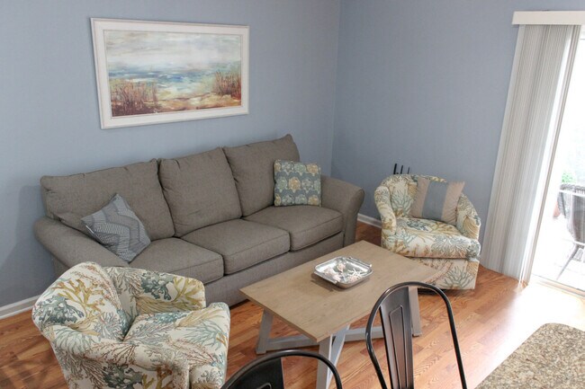 Foto del edificio - 125 Royal Poste Rd