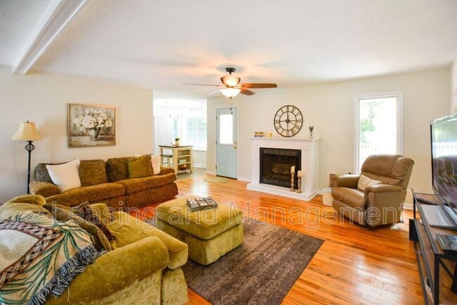 Building Photo - 1265 Cornwallis Dr