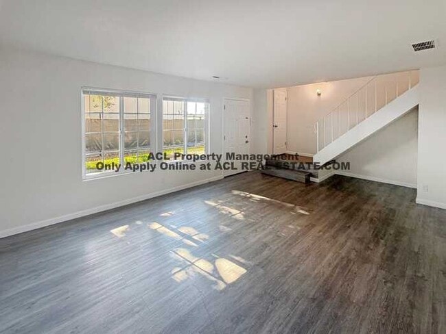 Foto del edificio - Spacious 3-Bedroom, 2-Bath Hayward Home | Prime 94545 Location