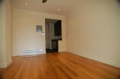 Foto del edificio - 290 West 12th Street