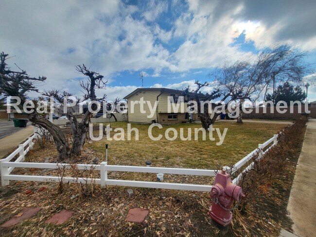 Building Photo - Price Reduced!