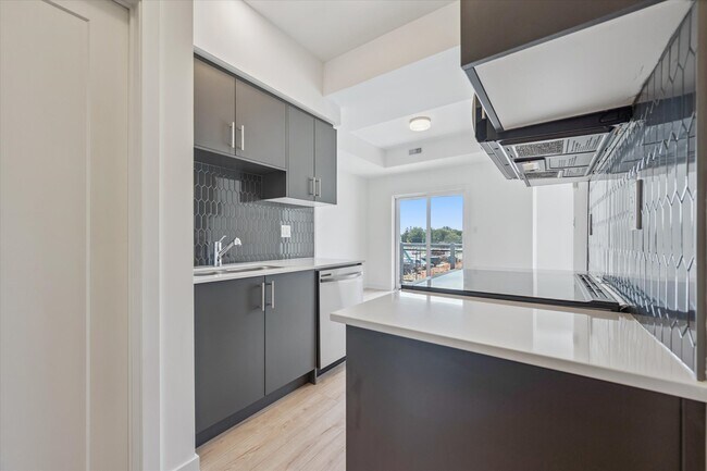 Photo du bâtiment - 950 St David St N