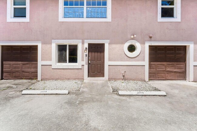 Foto del edificio - 13789 Yarmouth Dr