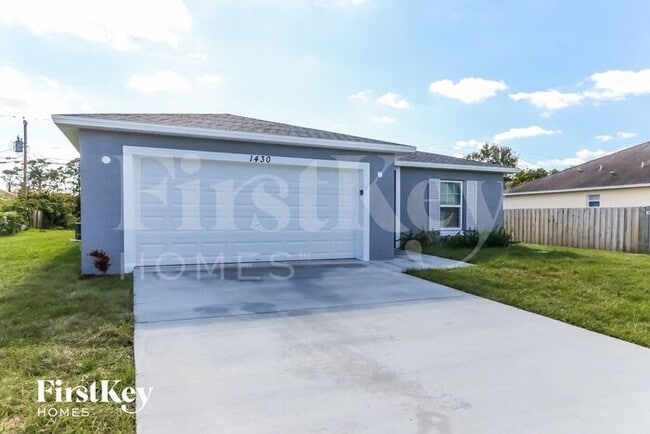 Foto del edificio - 1430 SW Santiago Ave