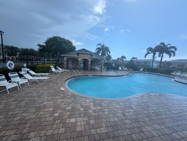 Foto del edificio - Beautiful 2br/2.5ba townhouse in Lake Wash...