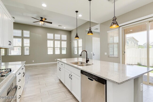 Building Photo - 3810 East Stiles Lane