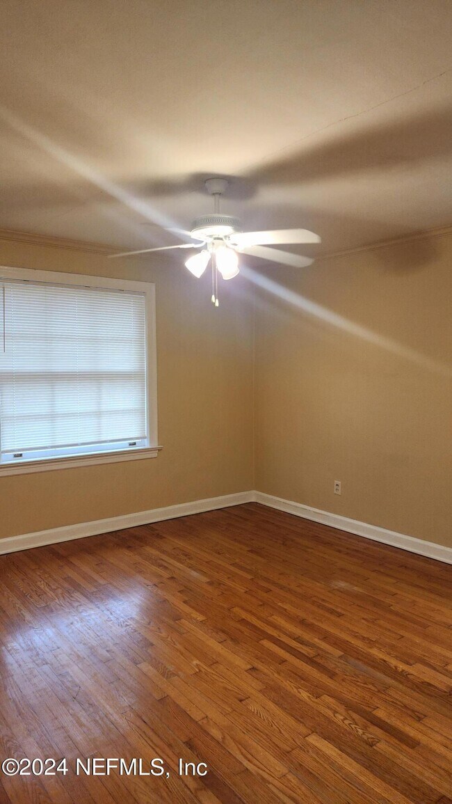 Foto del edificio - 3102 Riverside Ave