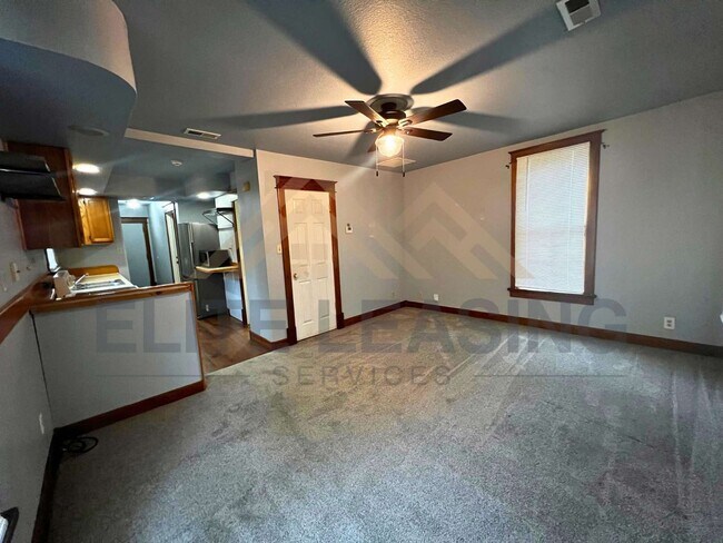 Foto del edificio - 424 SW Fillmore St