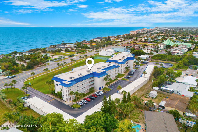 Building Photo - 2160 N Hwy A1A