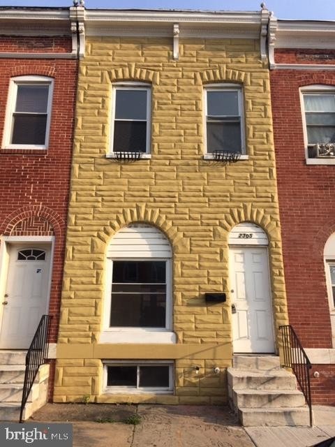 Primary Photo - 2305 Ashland Ave