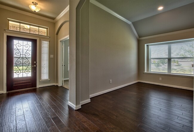 Building Photo - 304 Callaghan Dr