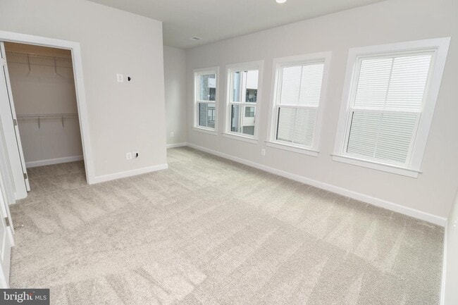 Building Photo - 13223 Lake Waterview Way