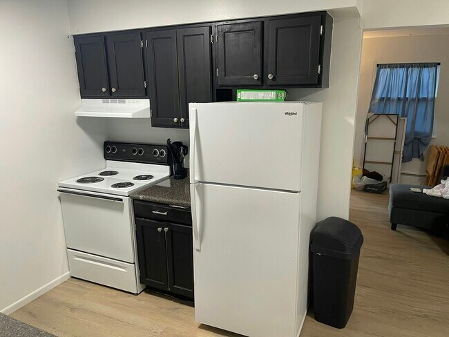 Foto del edificio - 4169 W Ridge Rd