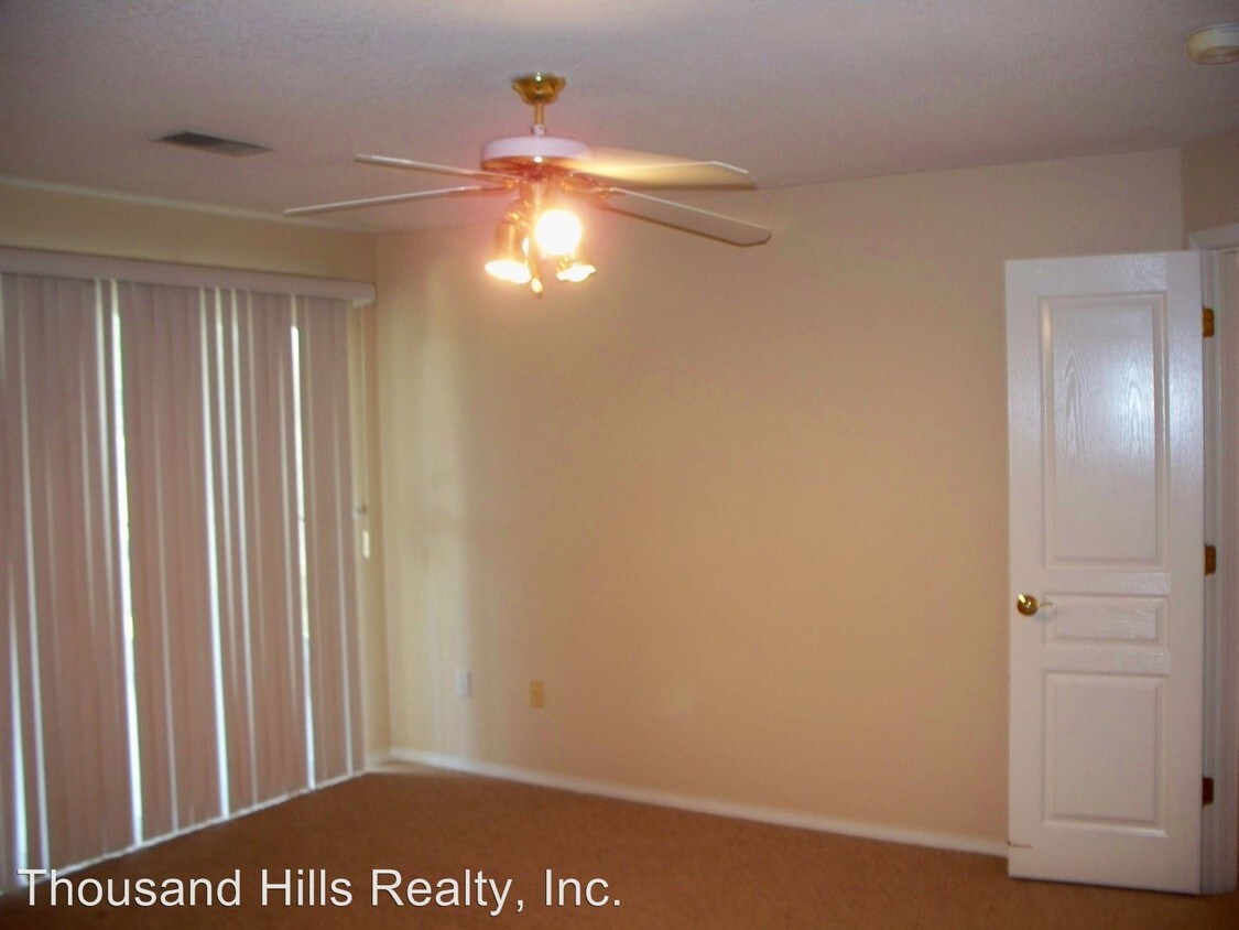 Building Photo - 2 br, 2 bath House - 260 Meadow Ridge #4