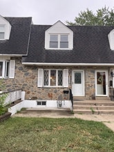 Building Photo - 2207 Delmar Dr