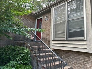 Building Photo - 104 Girard Ave