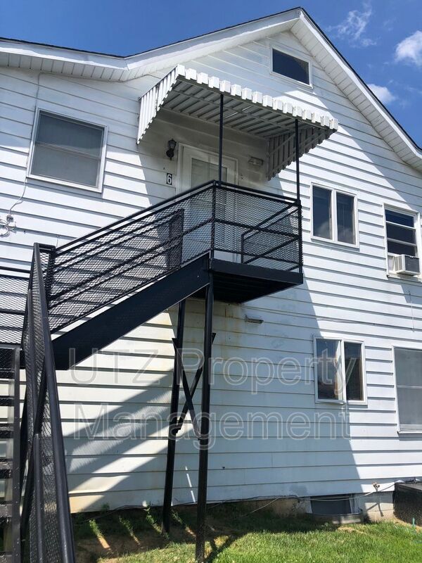 1367 N Main St, Hampstead, MD 21074 House for Rent in Hampstead, MD