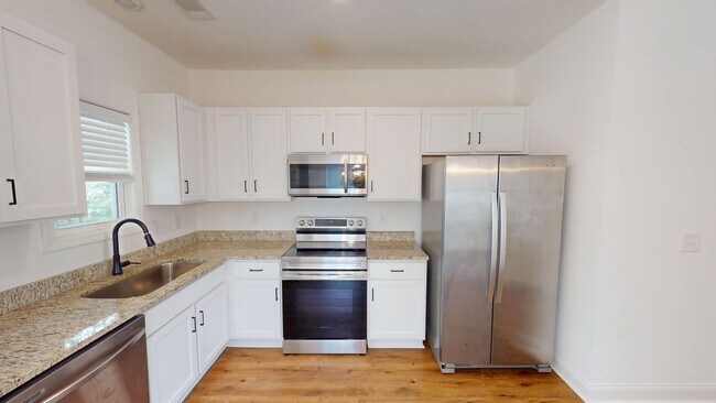 Foto del edificio - Creekside Unit With Flex Room- Villages at Bear Creek in Columbia, TN