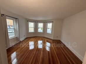 Building Photo - 15 Palmer St