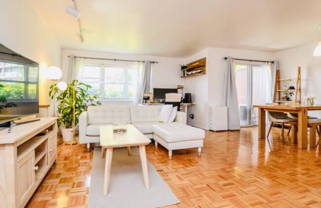 Foto del edificio - 1111 River