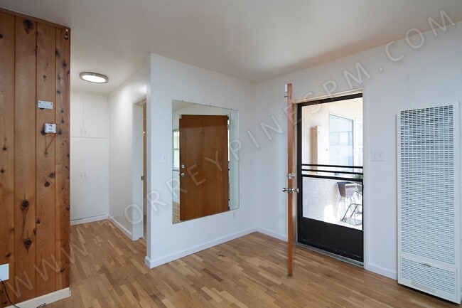 Building Photo - La Jolla Village Studio with Quartz Counte...