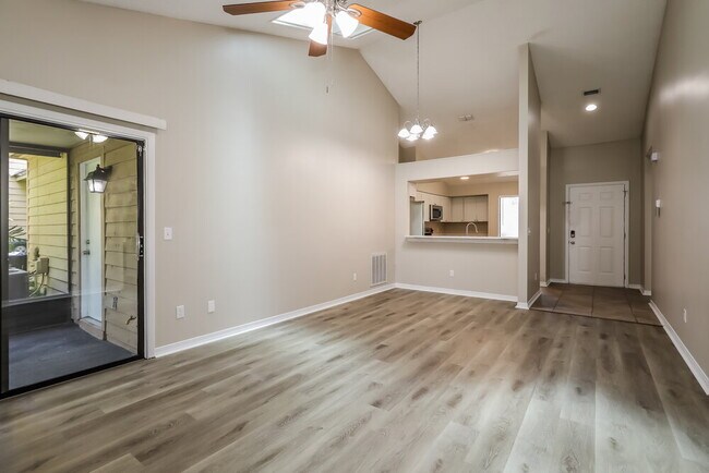 Foto del edificio - 4176 Rollingwood Ct
