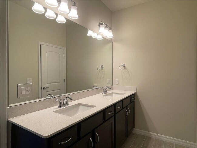 Foto del edificio - 8191 Cinch Way