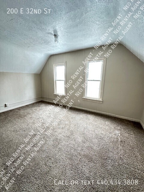 Foto del edificio - 200 E 32nd St