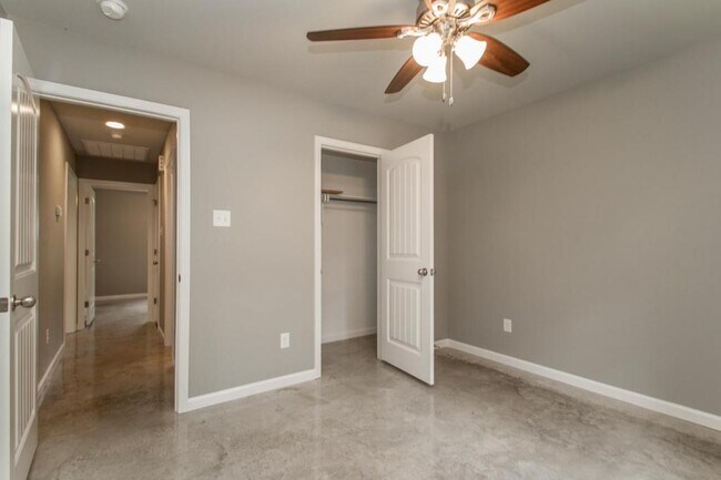 Foto del edificio - 211 Greenwood Ave