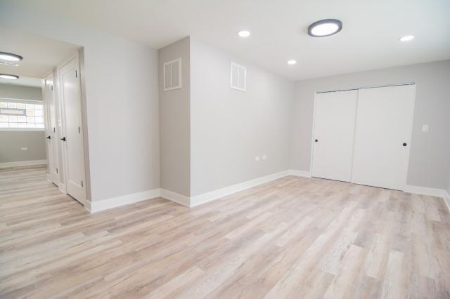 Foto del edificio - 0 bedroom in CHICAGO IL 60660